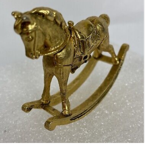 Max factor golden rocking horse with hidden solid perfume - Picture 3 of 6